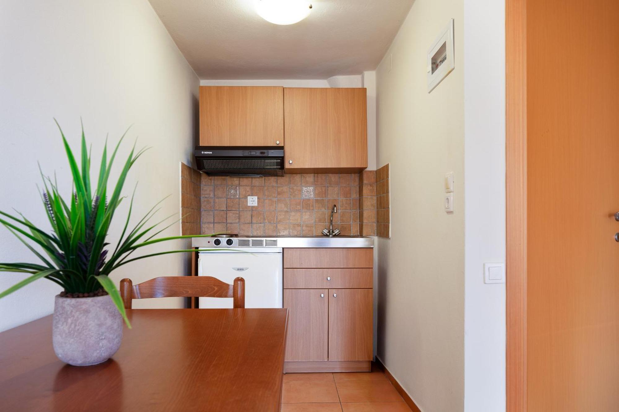 Dia Apartments แอร์ซอนิสซอส ภายนอก รูปภาพ
